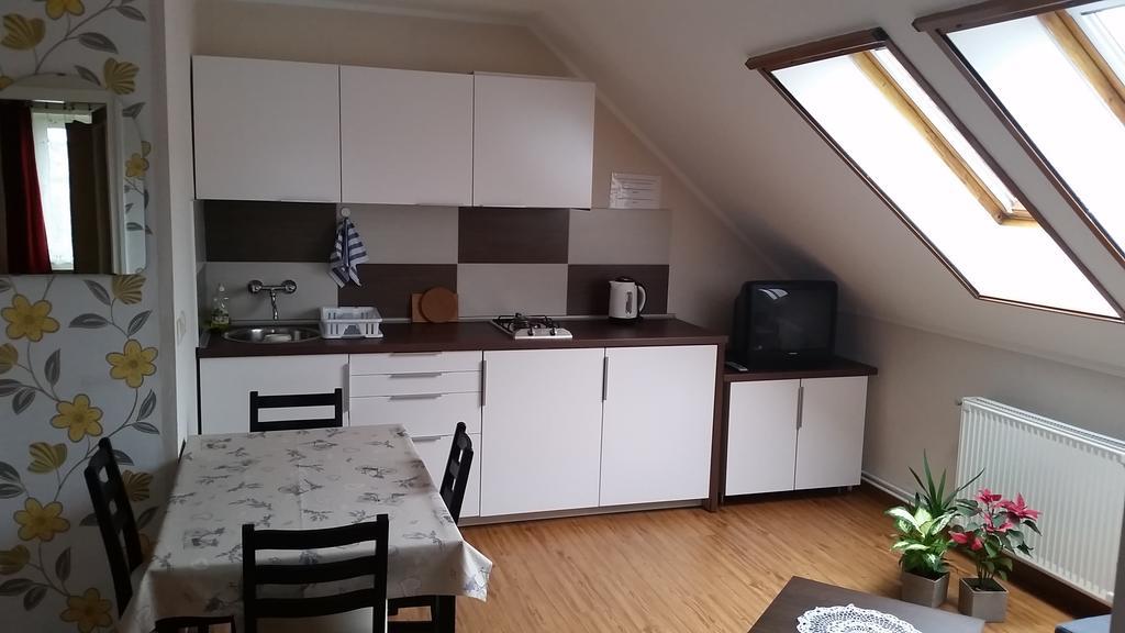 Fadora Apartman Tihany Zimmer foto